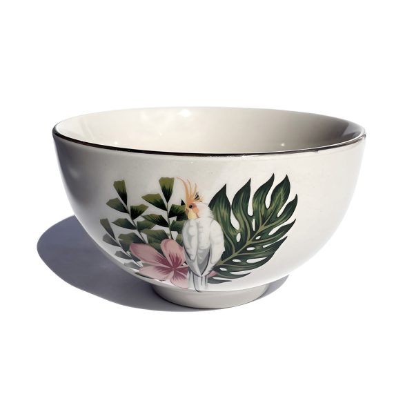 Bloomingville Moana Müslischale Blumen: stehende von oben Sicht beige Schale mit oberen Gold-Rand mit Abbildung von Papagei mit Palmenblatt und Blüte auf weißem Hintergrund